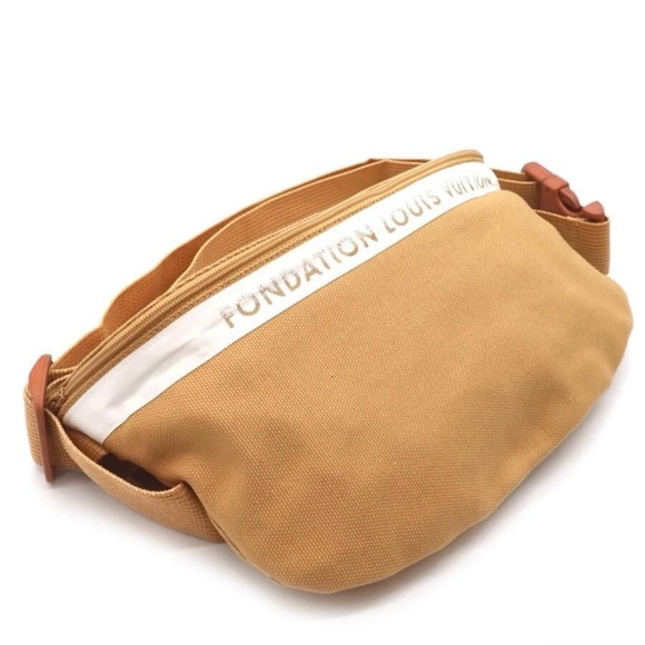 Fondation Louis Vuitton Bum Bag/ Waist Bag - Picture 5 of 8